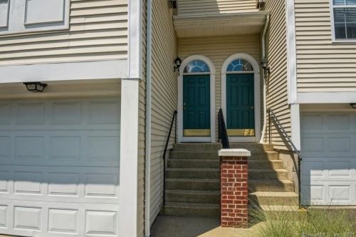2307 Eaton Ct, Danbury, CT 06811-4064