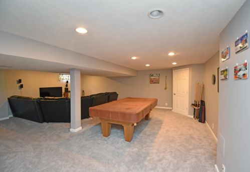 1413 Breckenridge Dr, Amelia OH  45102-1169 exterior