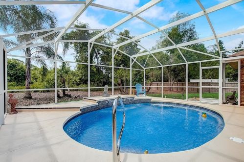 107 Pne Vly Ct, De Bary FL 32713-2302 exterior