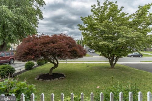 1833 Powell St, Norristown PA  19401-3025 exterior