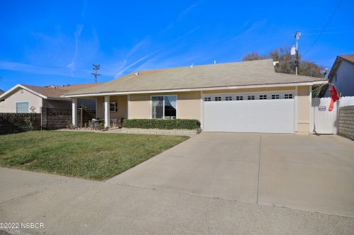 911 Evergreen Ave, Santa Maria, CA 93454-2410