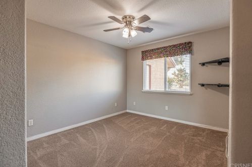 42522 15 St, Lancaster CA 93534-6212 exterior