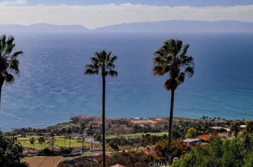 30525 Rhone Dr, Rancho Palos Verdes CA  90275-5742 exterior