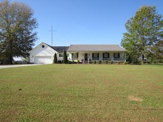 9 Oconnor Ln, Loretto, TN 38469-3024
