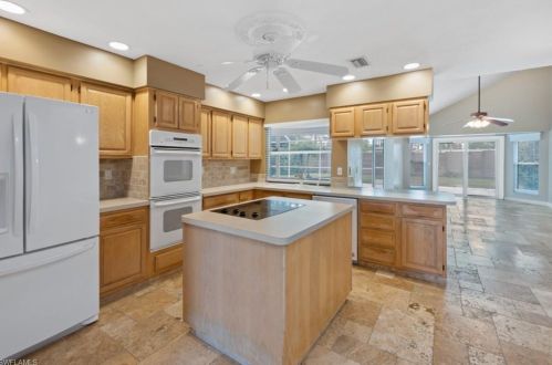 334 Henley Dr, Naples, FL 34104-6526