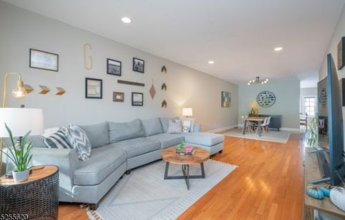 5 Cicely Ct, Sparta NJ  07871-8604 exterior