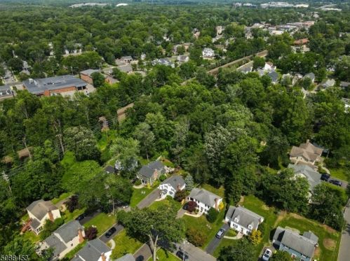 7 Lincoln Ave, Chatham Township, NJ 07928-2011