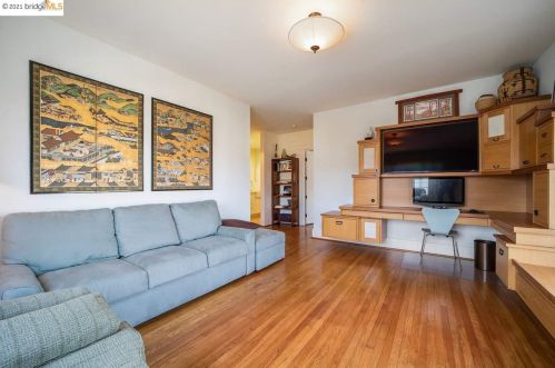 848 Stannage Ave, Berkeley, CA 94706-1643