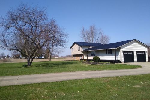 959 Hedding Rd, Mount Vernon, OH 43050-9105