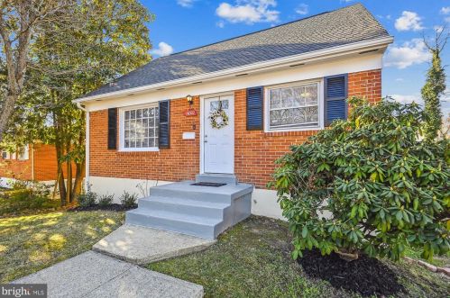 14302 Bismark Ave, Woodbridge, VA 22193-1411