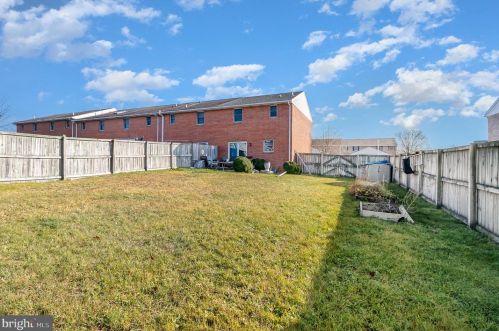 105 Lee Ann Ct, West Enola PA  17025-1900 exterior