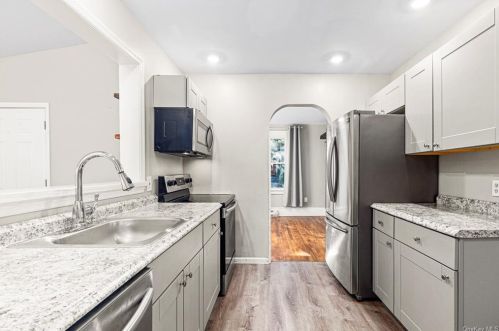 1 Lindbergh Pl, Poughkeepsie NY exterior