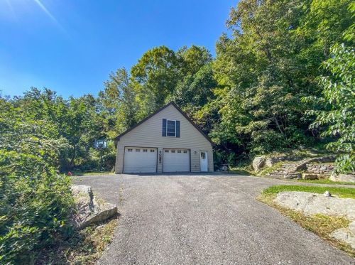 45 Oak Ave, Highland Falls, NY 10928-1308