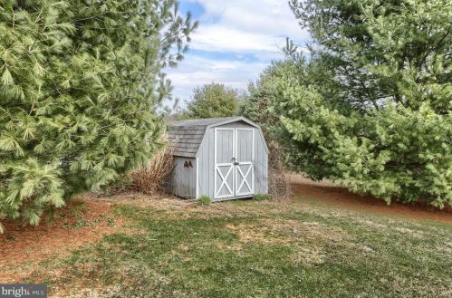 70 Acomo Dr, Siddonsburg PA  17019-9782 exterior