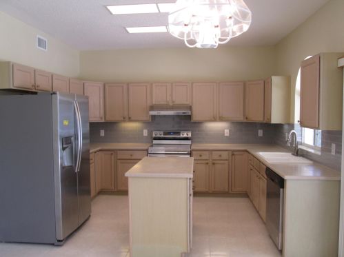 3879 Jonathans Way, Boynton Beach FL  33436-8524 exterior