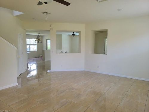 8011 Allamanda Ct, Lehigh Acres, FL 33972-7501