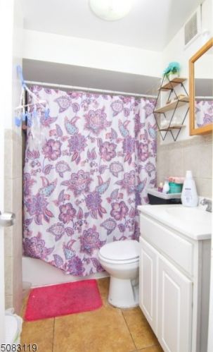 103 3rd Ave, Newark NJ  07104-2708 exterior