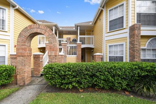 2494 Sweetwater Club Cir, Kissimmee, FL 34746-5458