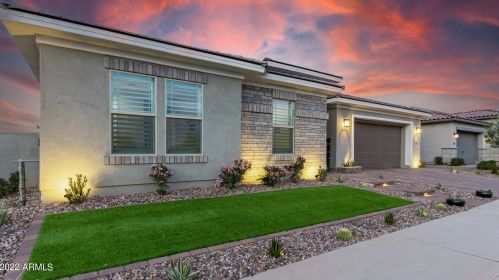 2106 Sagittarius Pl, Chandler, AZ 85249-3751