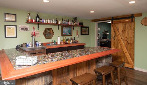 126 Dark Hollow Rd, Pipersville PA  18947-9369 exterior