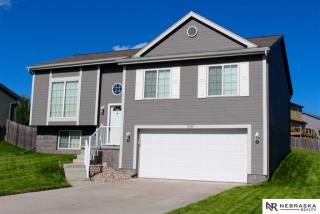 10907 Lewis And Clark Rd, Bellevue, NE 68123-6097