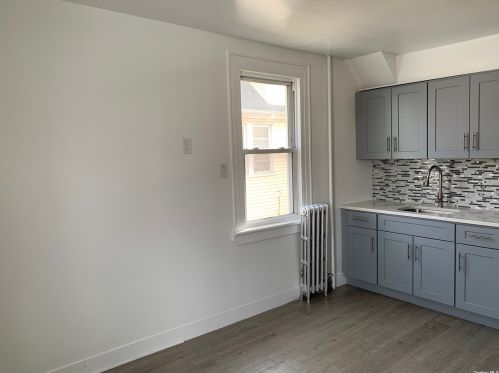 147-29 Ferndale Ave, Jamaica NY  11435-5607 exterior