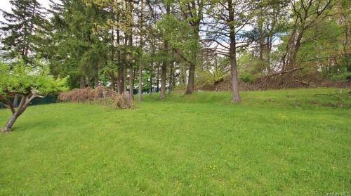 41 Croton Dam Rd, Crotonville, NY 10562-2642
