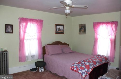 584 Main St, Barneytown PA  17052-9456 exterior