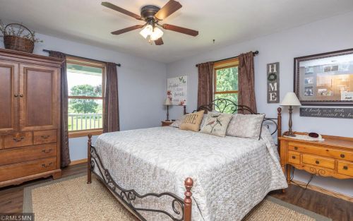 1748 30th Ave, Hammond WI  54015-5215 exterior