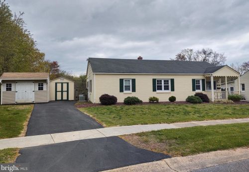 140 Evergreen Dr, Dover, DE 19901-4432