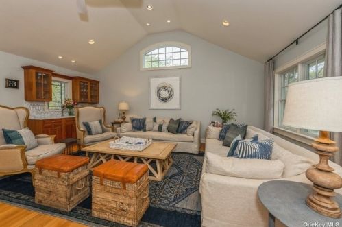 2145 Haywaters Rd, Nassau Point, NY 11935-2687