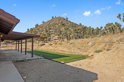 2676 Mustang Ln, Wrightwood CA  92397 exterior
