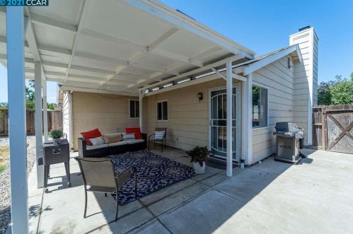 1953 Cardiff Dr, West Pittsburg CA  94565-4049 exterior