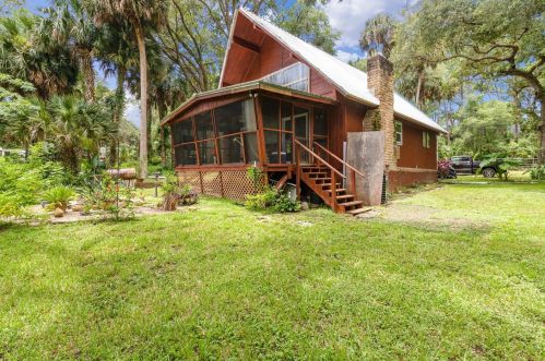9481 177th Ct, Ocklawaha, FL 32179-4529