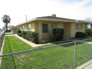 1025 Oregon St, Bakersfield CA  93305-4519 exterior