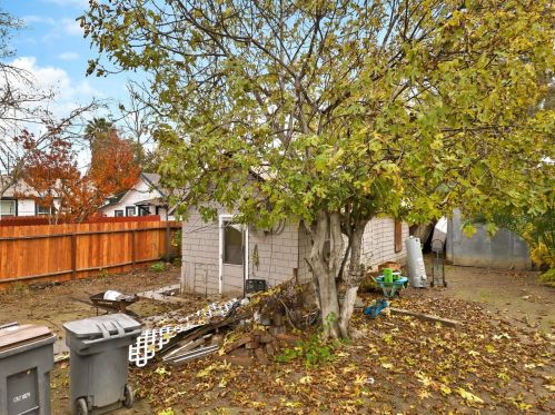 1264 Depot St, Woodland, CA 95776-4111
