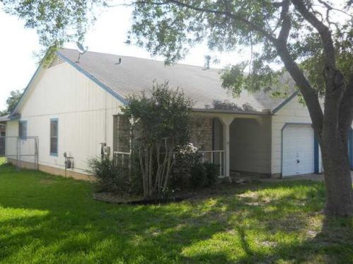 3704 Alexandria Dr, Austin TX  78749-3964 exterior