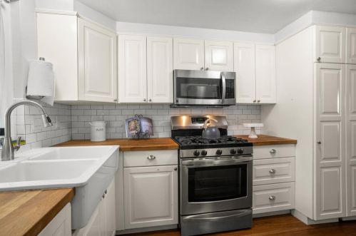 2752 Duhallow Way, South San Francisco CA  94080-3869 exterior