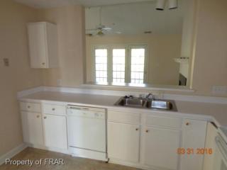330 Bubble Creek Ct, Fayetteville NC  28311-1456 exterior