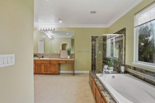 4021 Calistoga Ct, Modesto CA  95356-8987 exterior