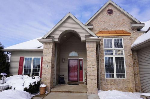 11 Whispering Springs Ct, Fond Du Lac, WI 54937-6912