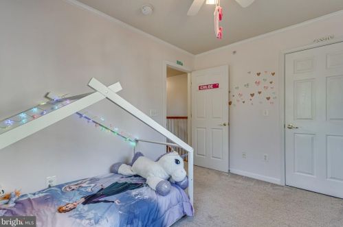 2998 Chinkapin Oak Ln, Woodbridge VA  22191-7514 exterior