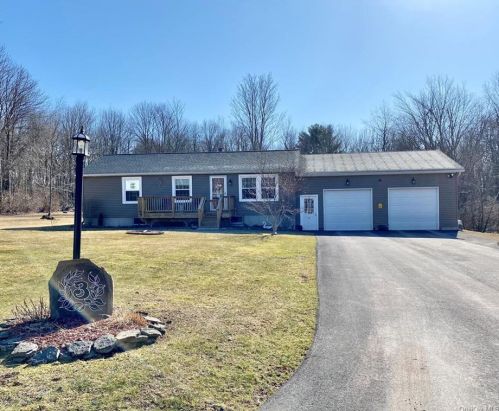 3 Dicio Dr, Monticello, NY 12701-3139