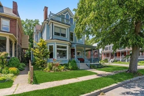 10 Bay View Ter, Newburgh, NY 12550-6002