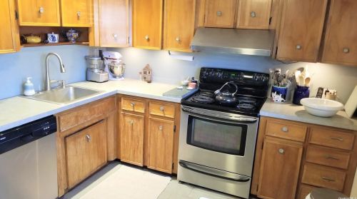 135 Iceland Dr, Huntington Station NY 11746-4231 exterior