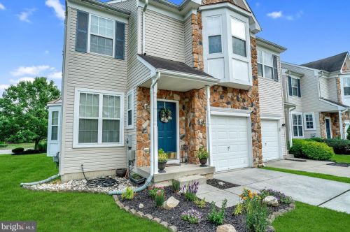 157 Rittenhouse Dr, West Deptford, NJ 08096-5111