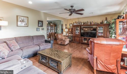 318 Commissioners Pike, Pilesgrove NJ 08098-2035 exterior