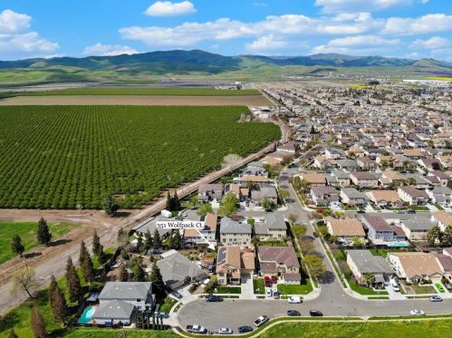 351 Wolfpack Ct, Grayson CA  95363-8322 exterior