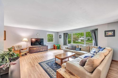 1030 Cornelius Dr, Green Bay, WI 54311-5922