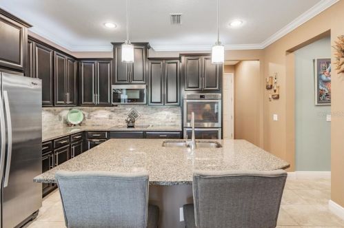 1606 Feather Grass Loop, Lutz FL  33558-2804 exterior